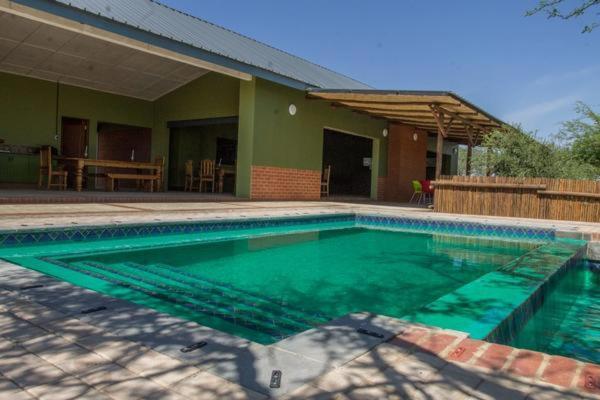 Chameleon Bush Lodge Hammanskraal Εξωτερικό φωτογραφία