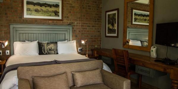 Chameleon Bush Lodge Hammanskraal Εξωτερικό φωτογραφία