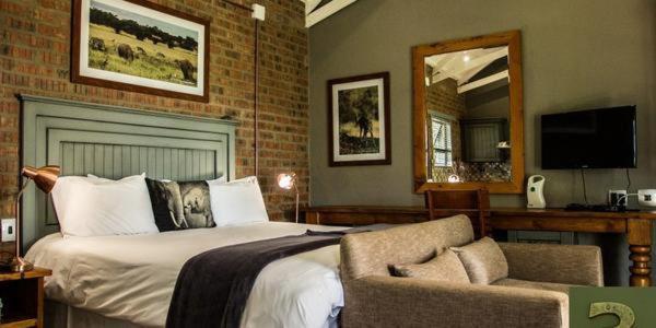 Chameleon Bush Lodge Hammanskraal Εξωτερικό φωτογραφία