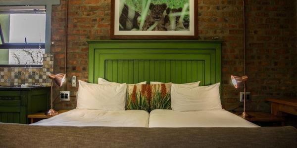 Chameleon Bush Lodge Hammanskraal Εξωτερικό φωτογραφία